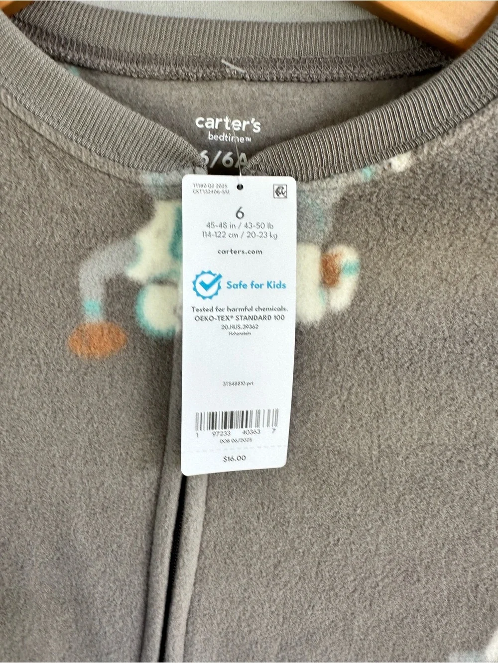 🎉5 for $45🎉 NWT Carters fleece footed pajama boys size 6